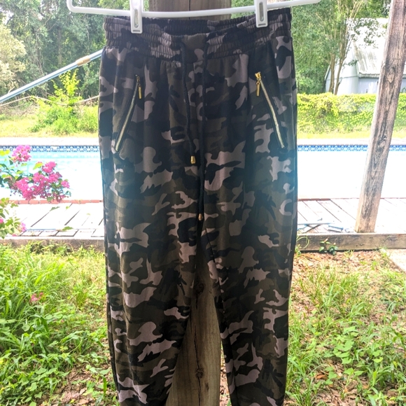 Indeed Joggers Camo - Picture 1 of 7